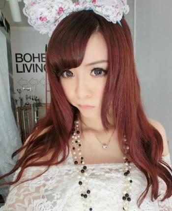 姑娘35仍显年轻，日常照片