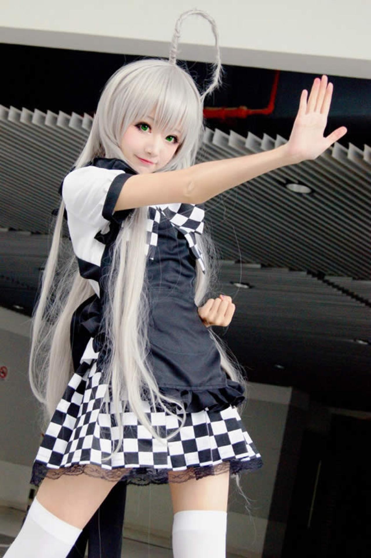 奈亚子小柔标准潜行吧，奈亚子姿势