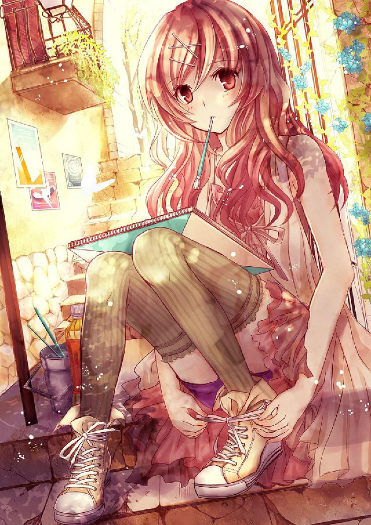 《河面下的少年》配图：正在作画的女孩一边叼着铅笔，一边系鞋带的样子 图文无关
