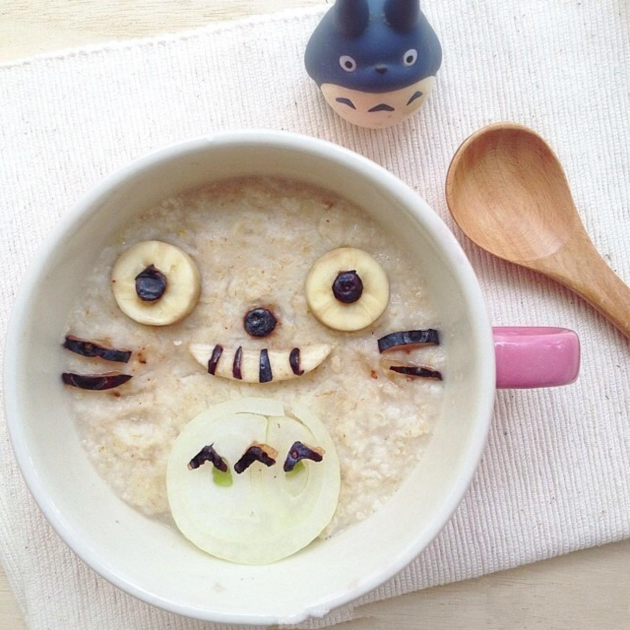 龙猫笑脸便当头像