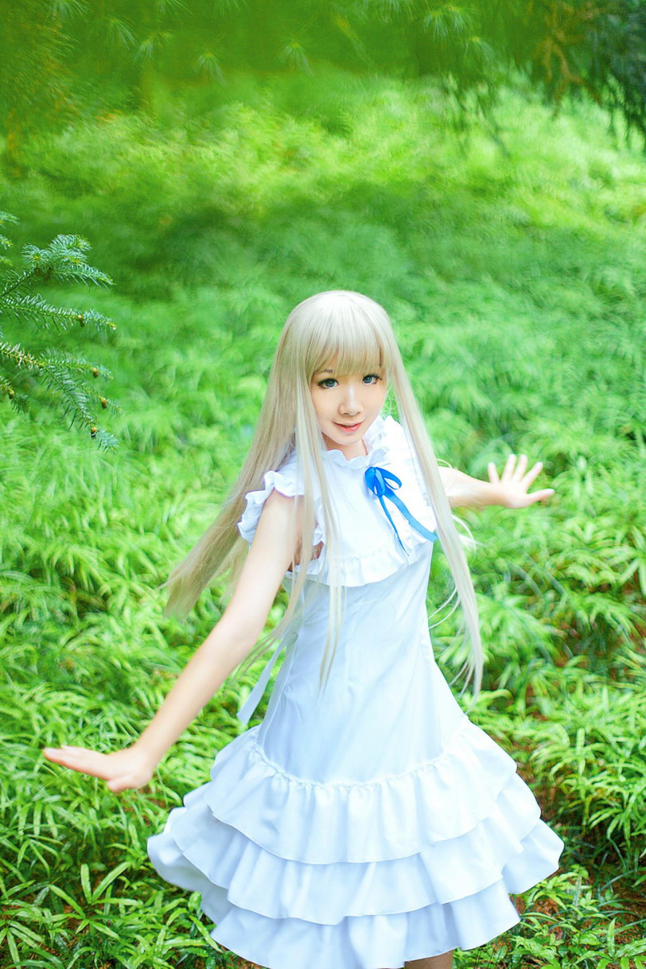 樱姬就是睿天才扮演本间芽衣子在林中转圈的样子