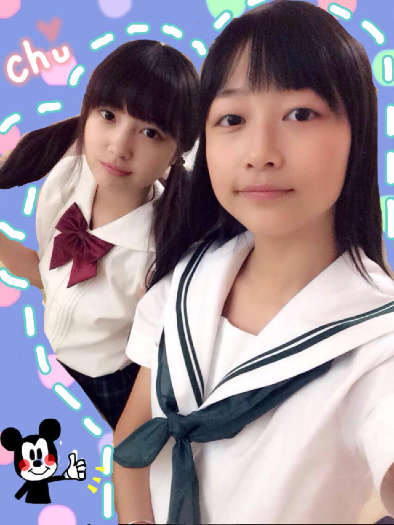 逗三撒在前，山田実瑠在后，萌化过的自拍照