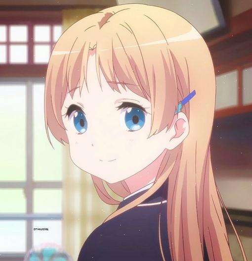 琴吹紬回眸闪亮的微笑