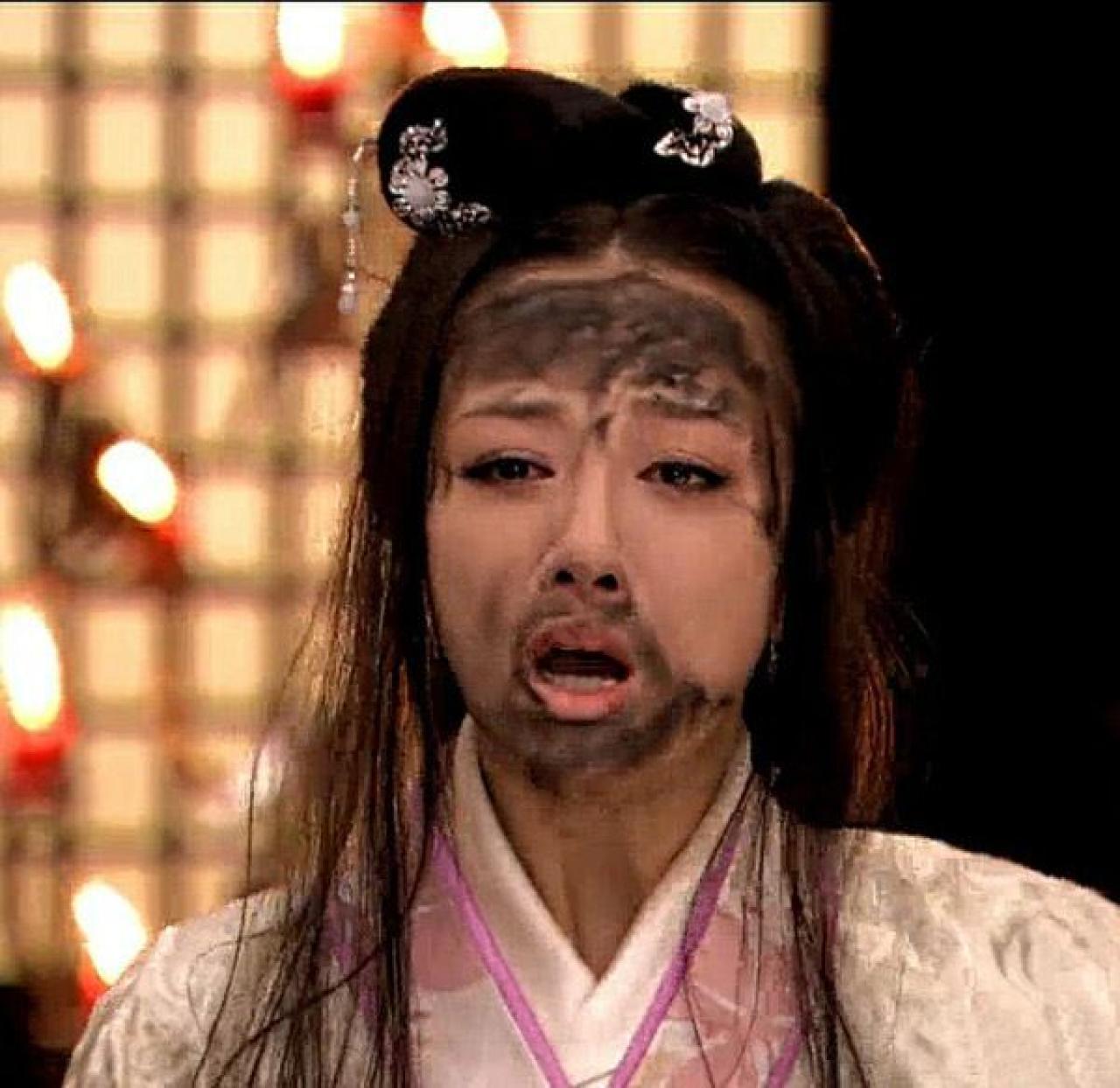 张口欲吐槽而未吐状 表情