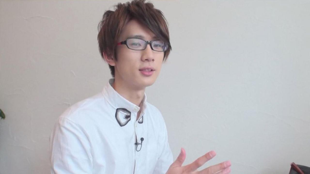 江口拓也在讲自己与咖喱的故事