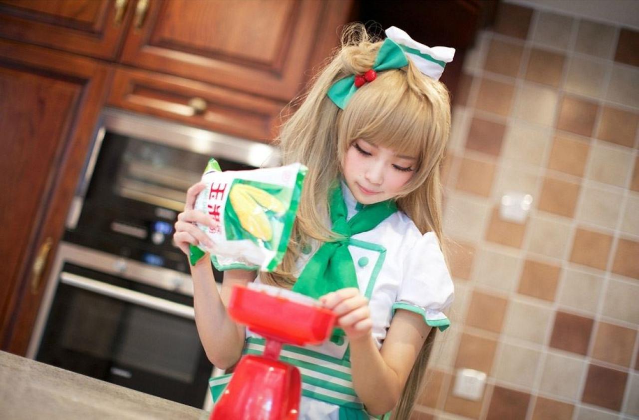 工口娘千葉扮演南小鸟倒玉米