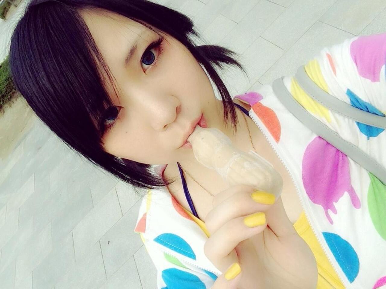 唄汰音おれぱ吮吸牛奶巧克力