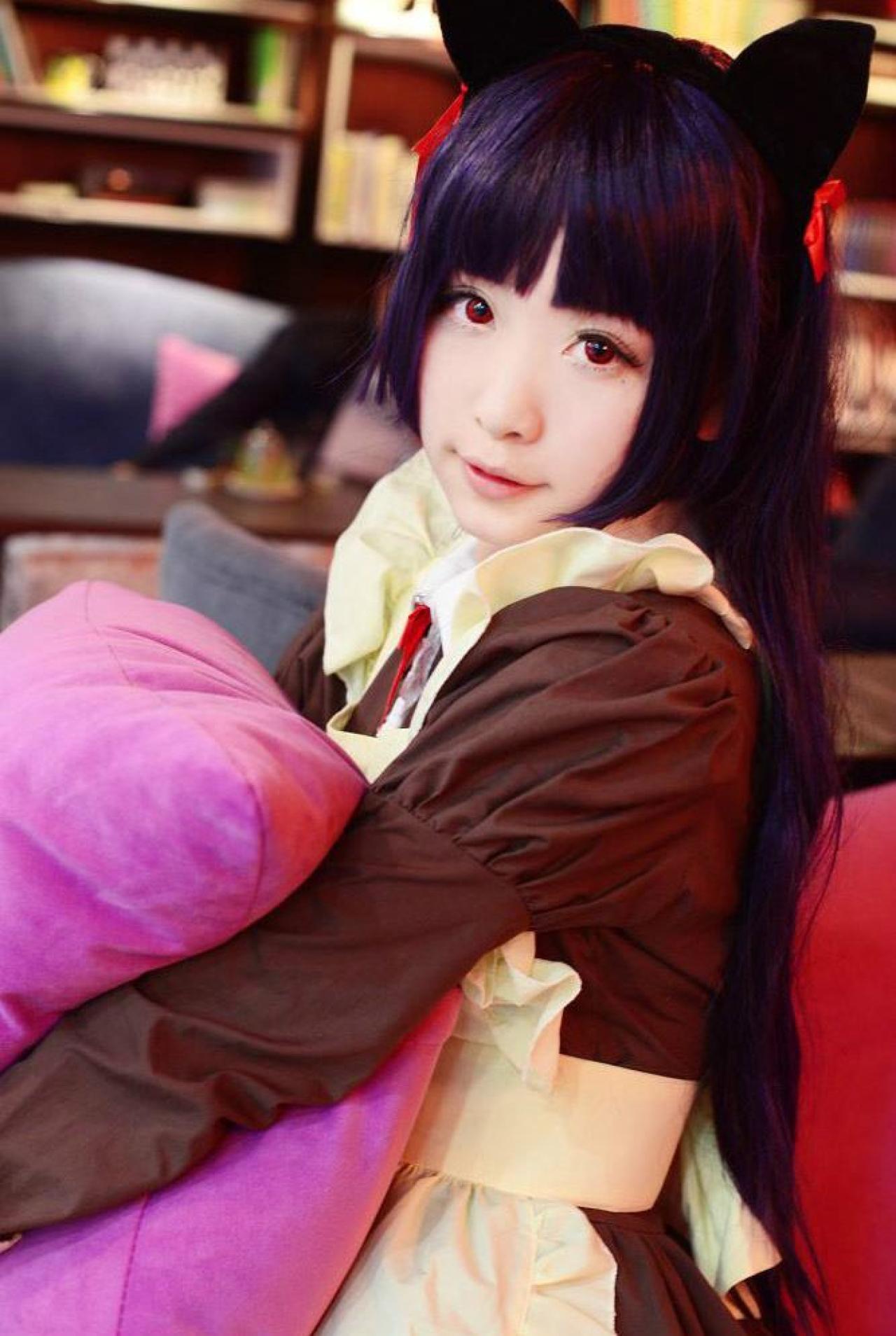 點點_sanae扮演五更琉璃抱枕枕头上半身侧面