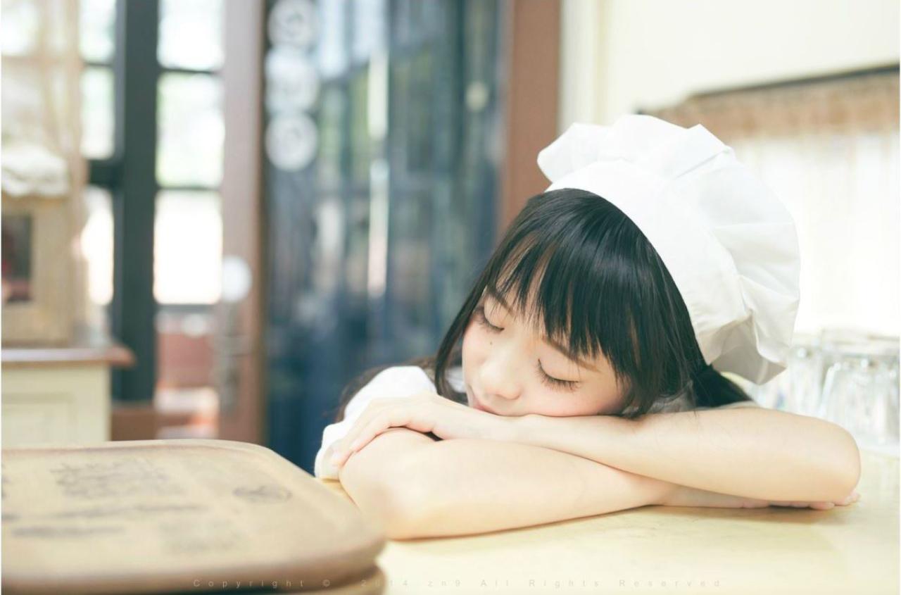 在做美好的梦吧