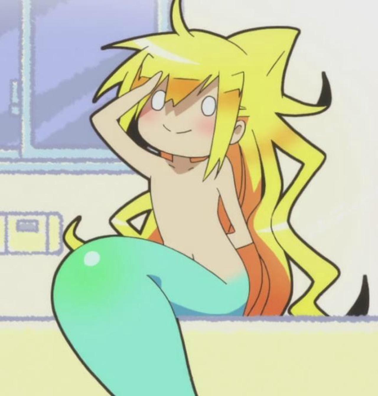 人鱼若狭坐在浴缸上露出鱼尾巴的表情