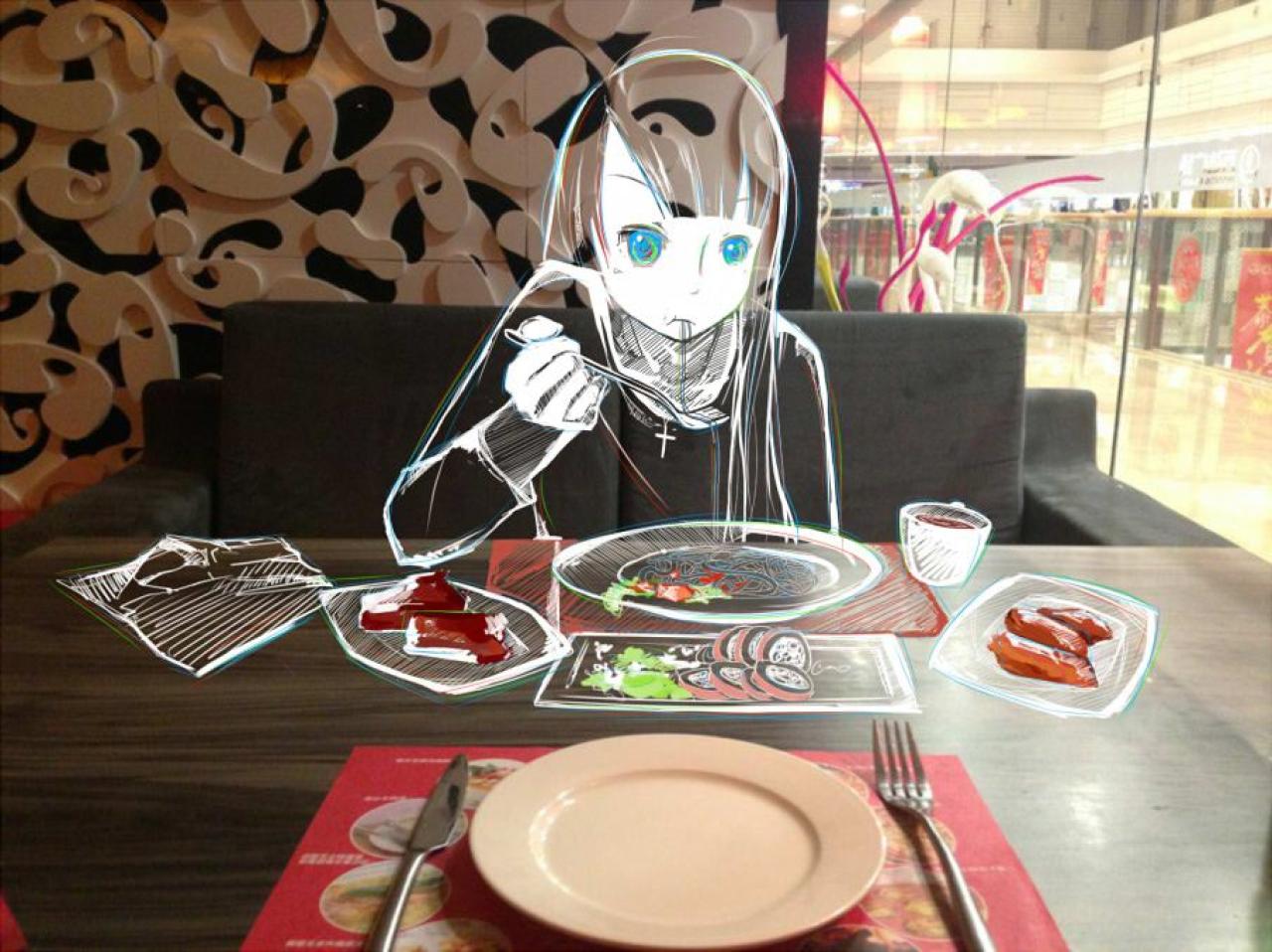 二次元女友正在吃饭，一看就是吃货一枚