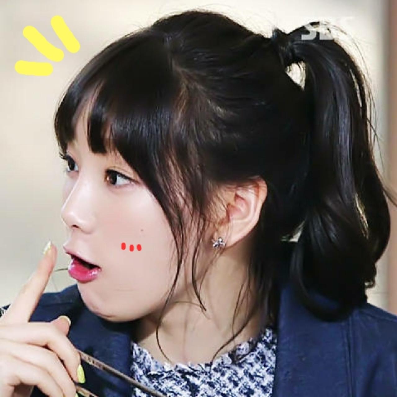 金泰妍张大嘴巴吃惊的神情