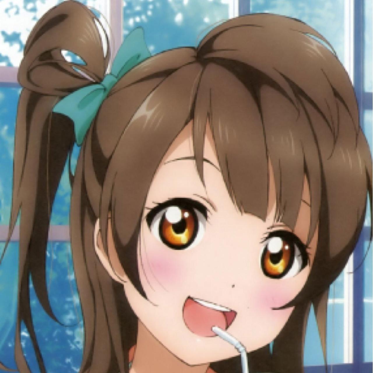 动画《LoveLive!》中南小鸟的发型正面特写