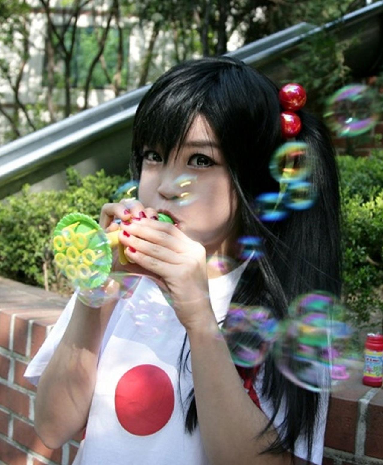 兔娘tomia扮演中野梓吹泡泡的立幅