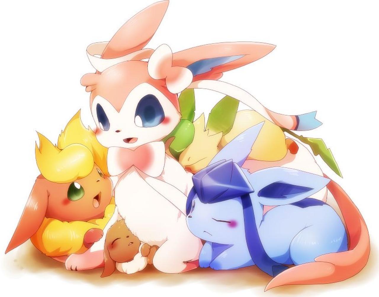 仙子精灵缎带下卧着火精灵、冰精灵、伊布，背上卧着叶精灵的头像