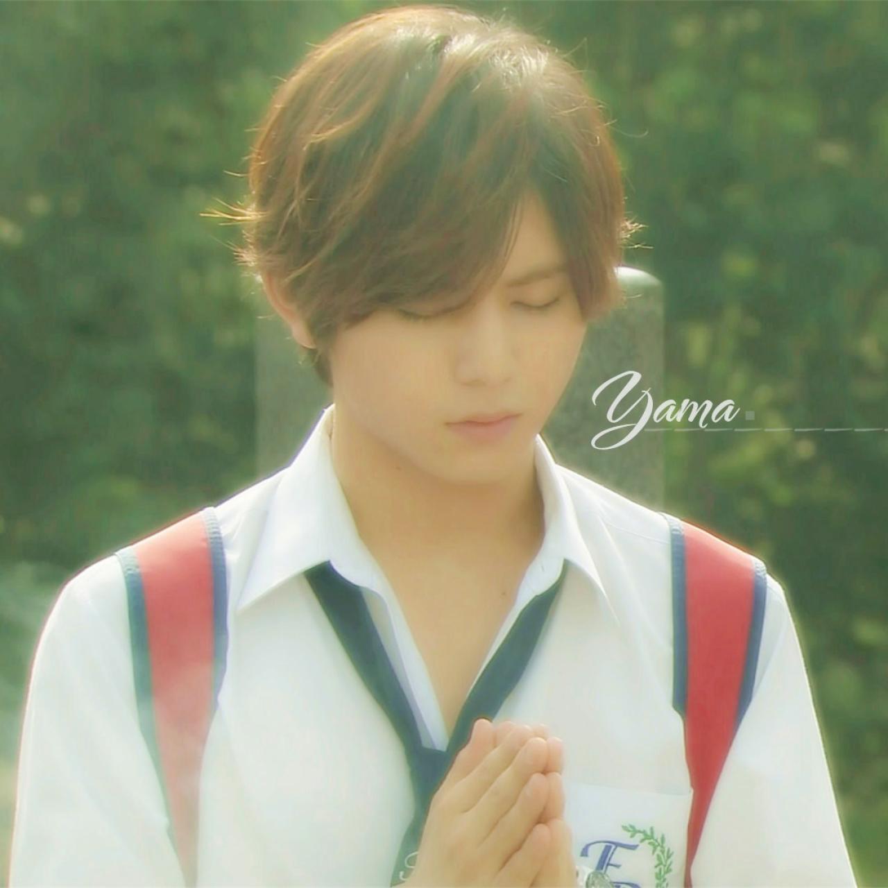 双手合十的山田凉介头像