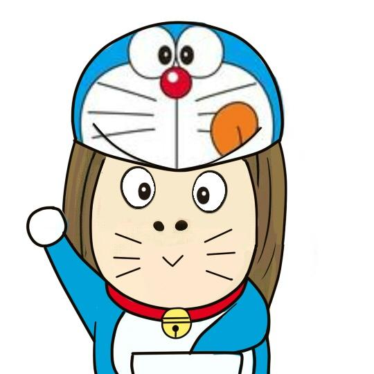 小明明扮演哆啦A梦头像