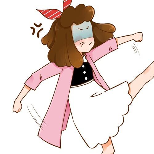 情侣头像女用：踢男友脸的傲娇妹头像