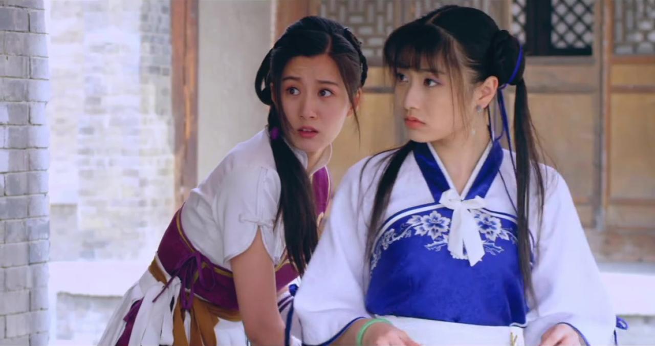 徐悦扮林月如和孙雪宁扮赵灵儿吃惊的神情