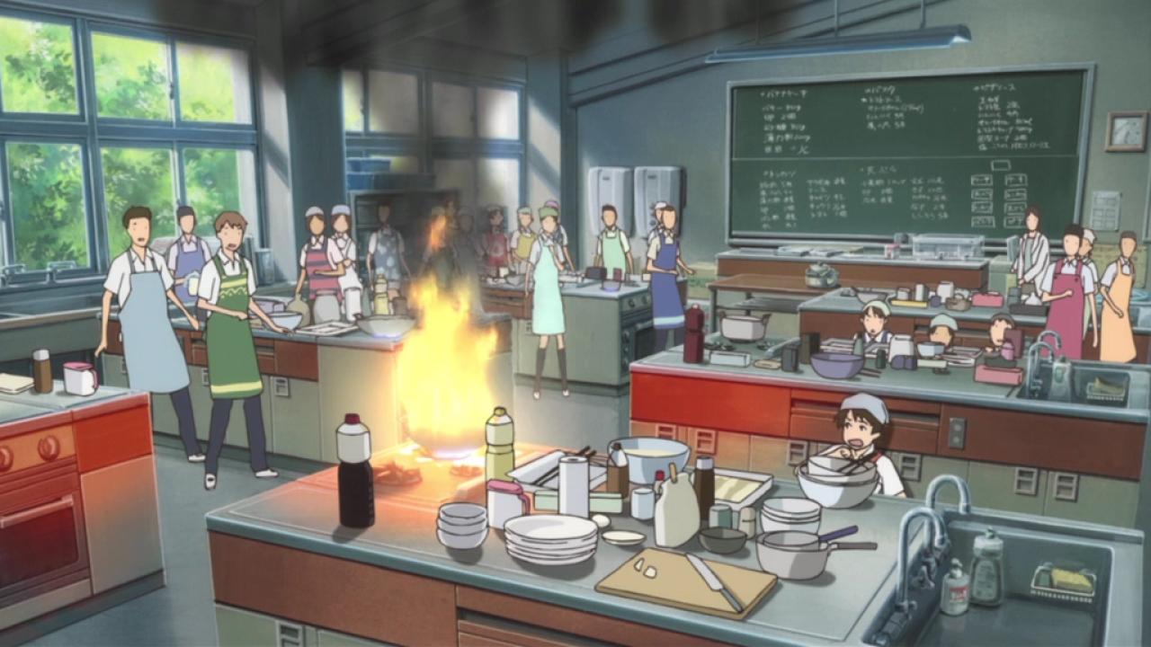 烹饪课上着火的油锅